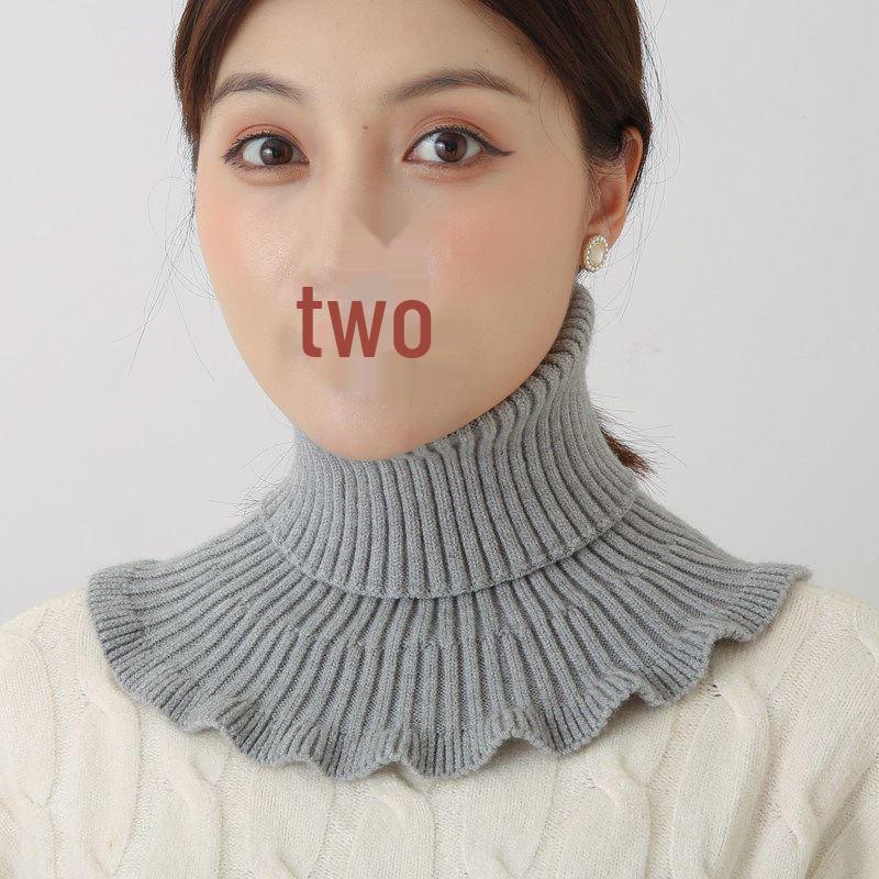 Women's Knitted Scarf Pullover: Thick, Warm, Decorative Neck Cover for Autumn and Winter.