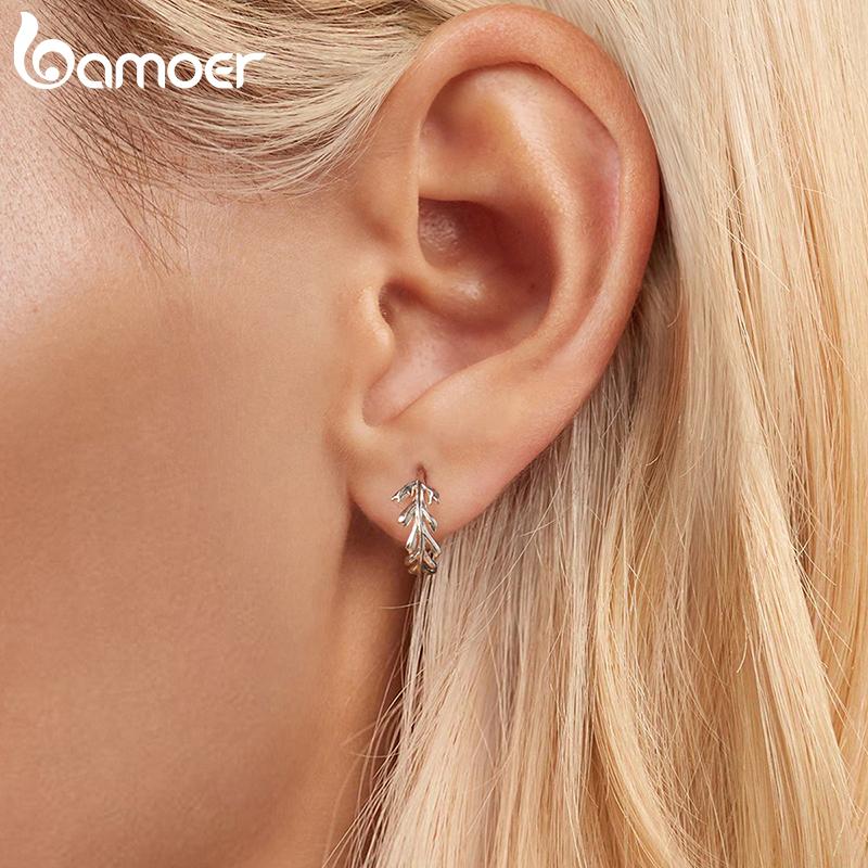 BAMOER Серьги-пусеты из цельного стерлингового серебра 925 пробы с нежным листиком - Гипоаллергенные минималистичные милые серьги-пусеты-хагги для женщин, изящные ювелирные изделия