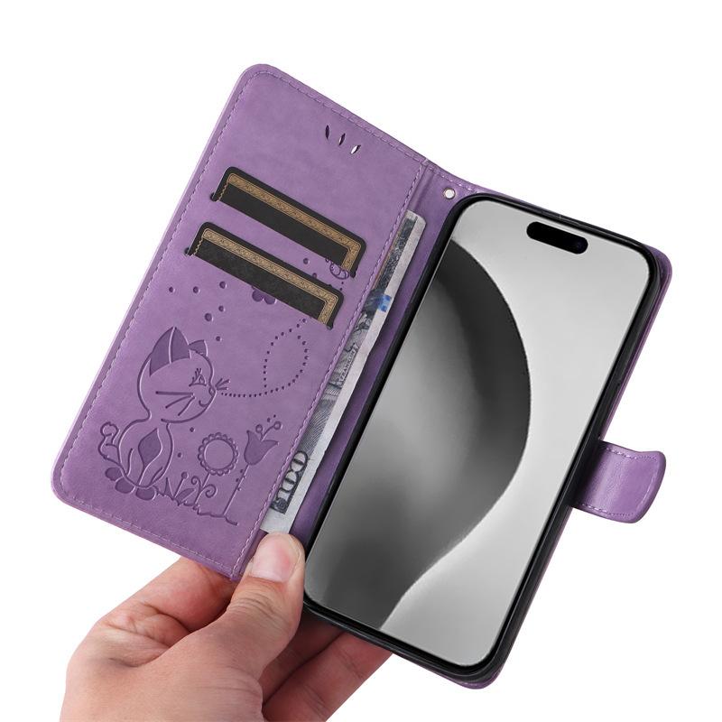 Suitable for Cat and Bee leather cases iPhone16E iPhone Case12/13/14/15Protective embossed case