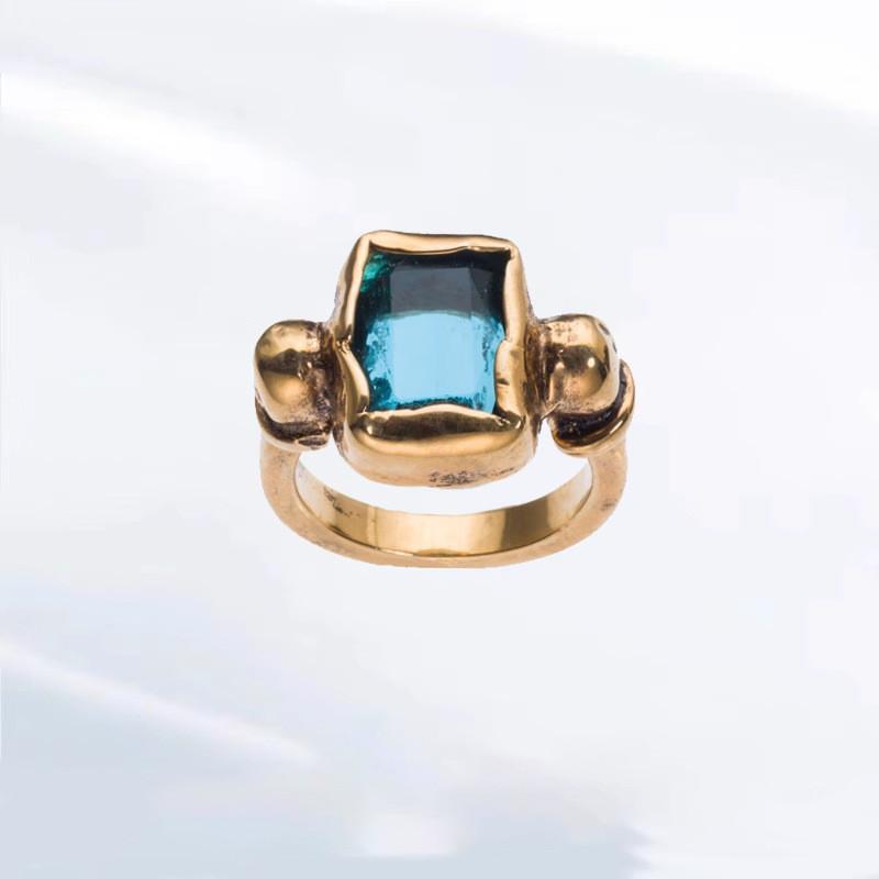 2024 New Stylish Italian Square Crystal And Brass Adjustable Ring For Women Fashionable Accessory