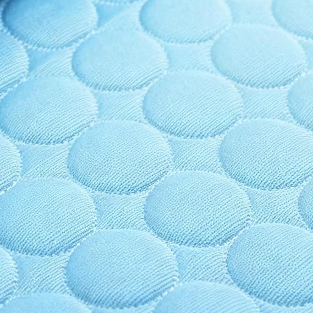 Multiple Sizes Dog Cooling Mat Breathable Sleeping Rug Extra Large Foldable Washable Soft Cat Cooling Pad Portable S/M/L/XL/XXL
