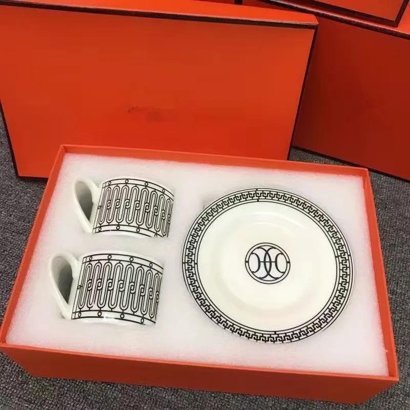 New European Bone China Coffee Cups And Saucers Tableware Coffee Milk Mug Plates Dishes Afternoon Tea Drinkware With Gift Box