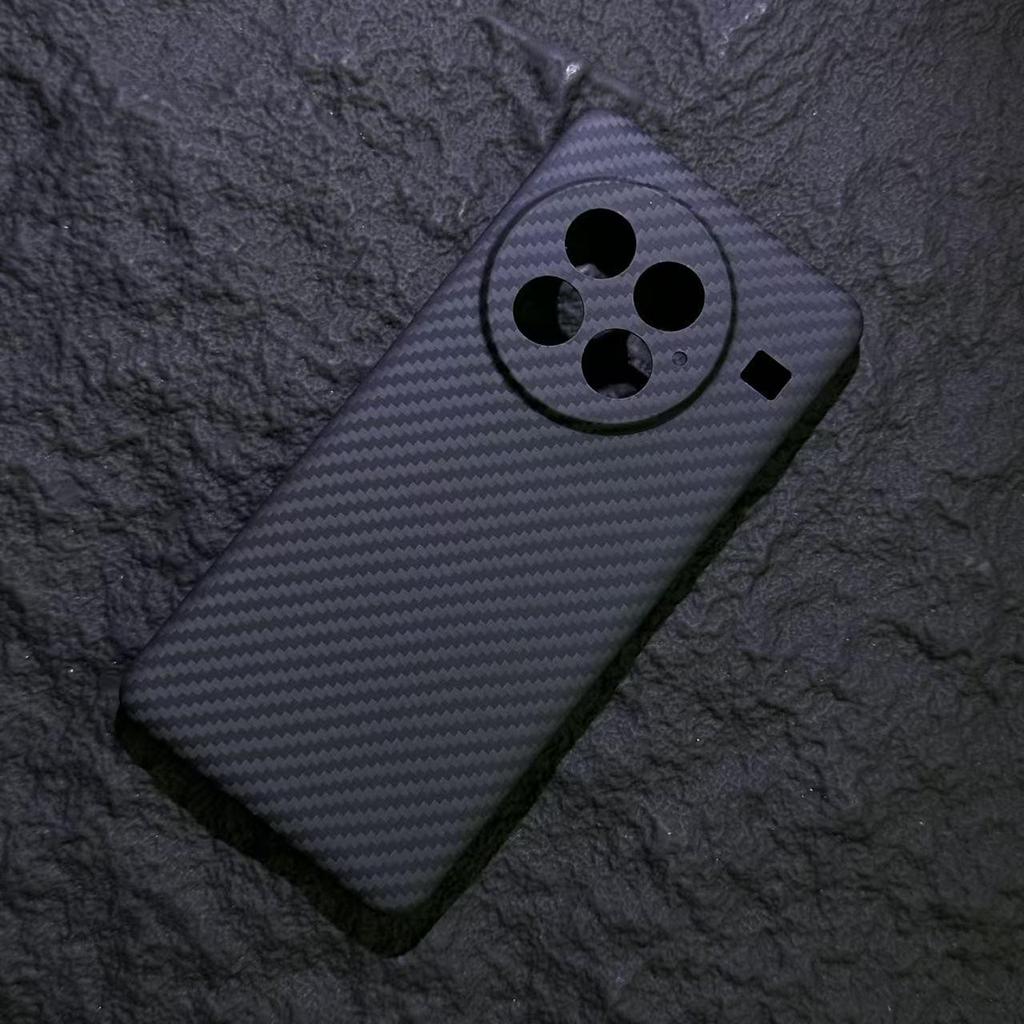 Сверхтонкий чехол OnePlus 13 из кевларового арамидного волокна: Персонализированный и простой дизайн