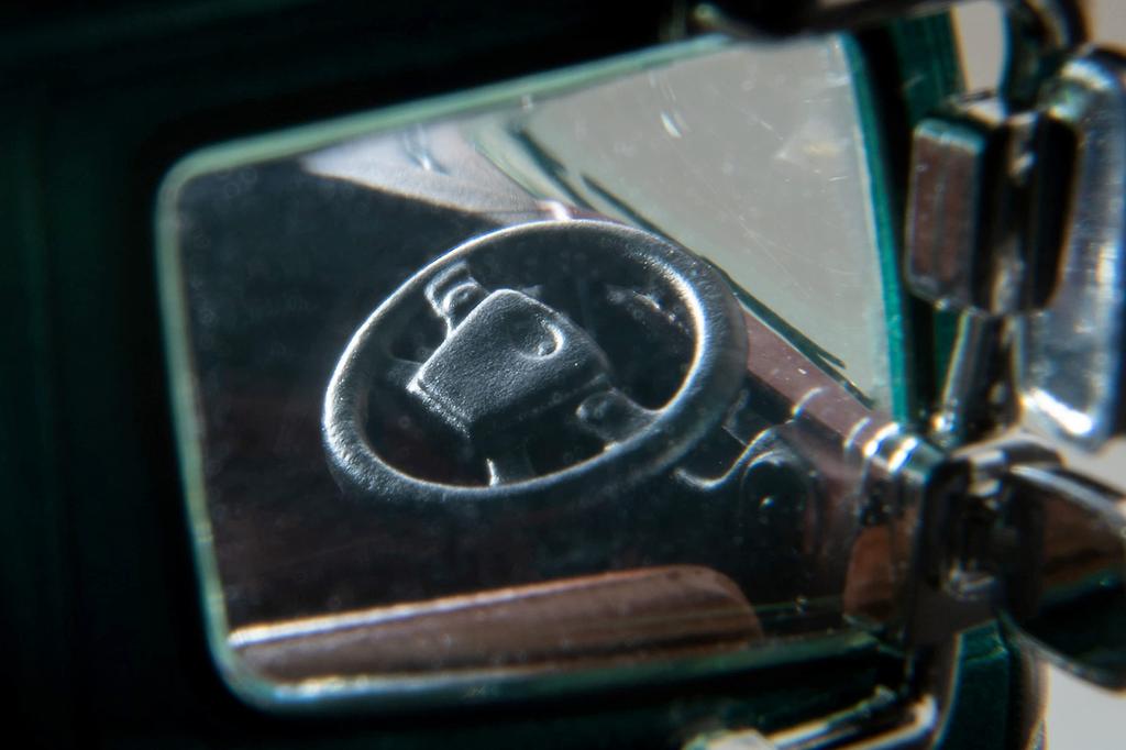 Tomica Limited Vintage Neo 164 LV-N298a Hino Profia Tractor Head Green Готовый продукт