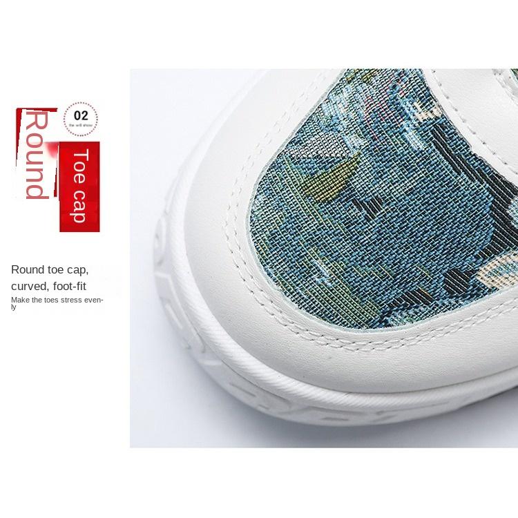 Весенняя мужская обувь. Дышащие парусиновые туфли с высоким берцем. Мужские трендовые универсальные маленькие белые туфли. Спортивные повседневные туфли на толстой подошве.