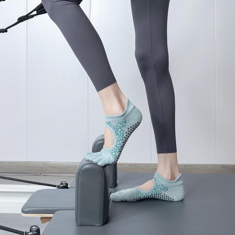 Носки ToeSox с открытой спиной, нескользящие, для йоги и пилатеса, с пятью пальцами — всесезонное качество
