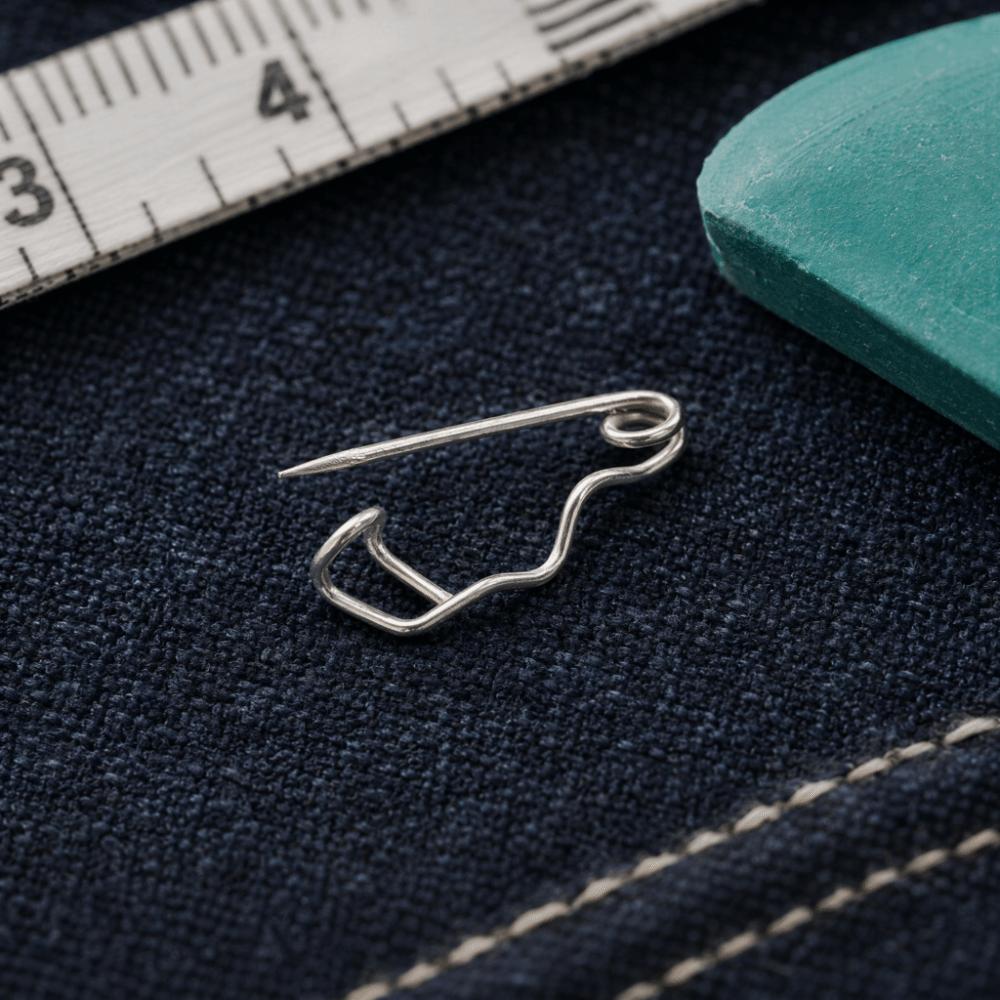 100Pcs Silver Safety Pins Metal Steel Wire S-Shaped Pins Sturdy Locking Pin Clasps For Sewing