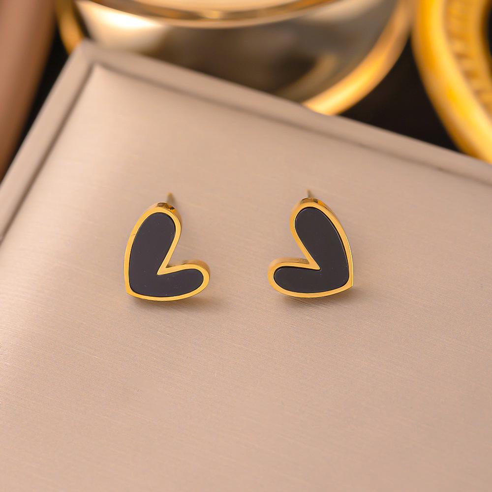 Heart-shaped Necklace & Simple Retro Titanium Steel Earrings - Fashionable, Non-fading Jewelry Set
