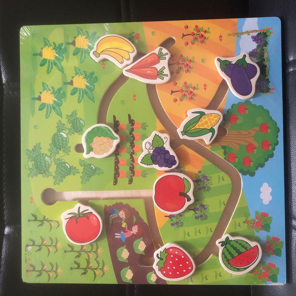 Монтессори Игрушки для раннего развития для возраста 0-3 года: Лабиринт с бусинами, Нанизывание бусин, Складывание блоков, Перфорированная доска, Скручивающийся червячок и Образовательное музыкальное пианино