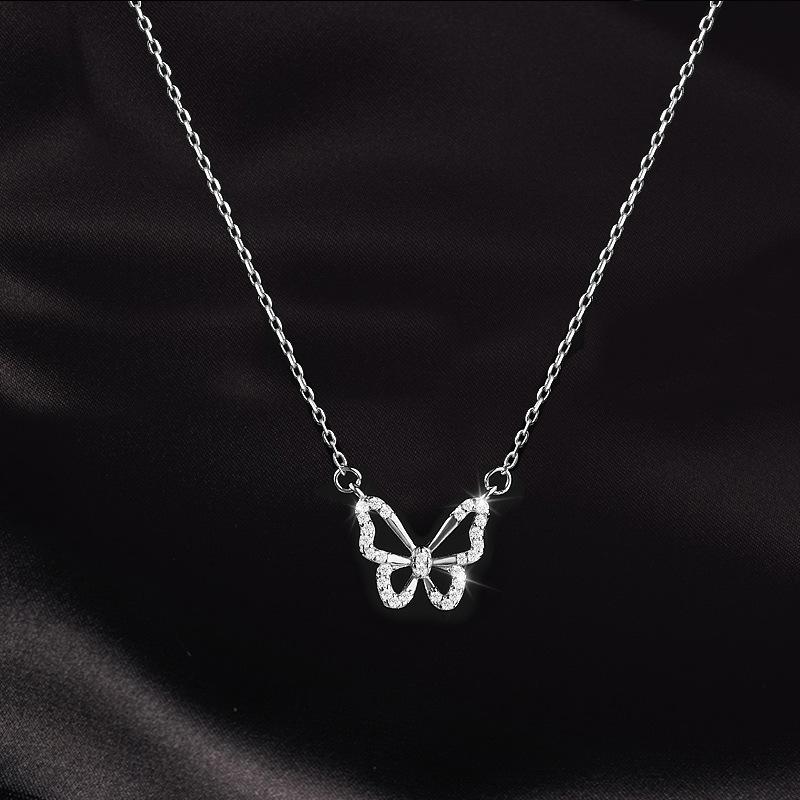 Korean Popular Sweet Diamond-Encrusted Butterfly Pendant Necklace, Temperament Female Collarbone Chain