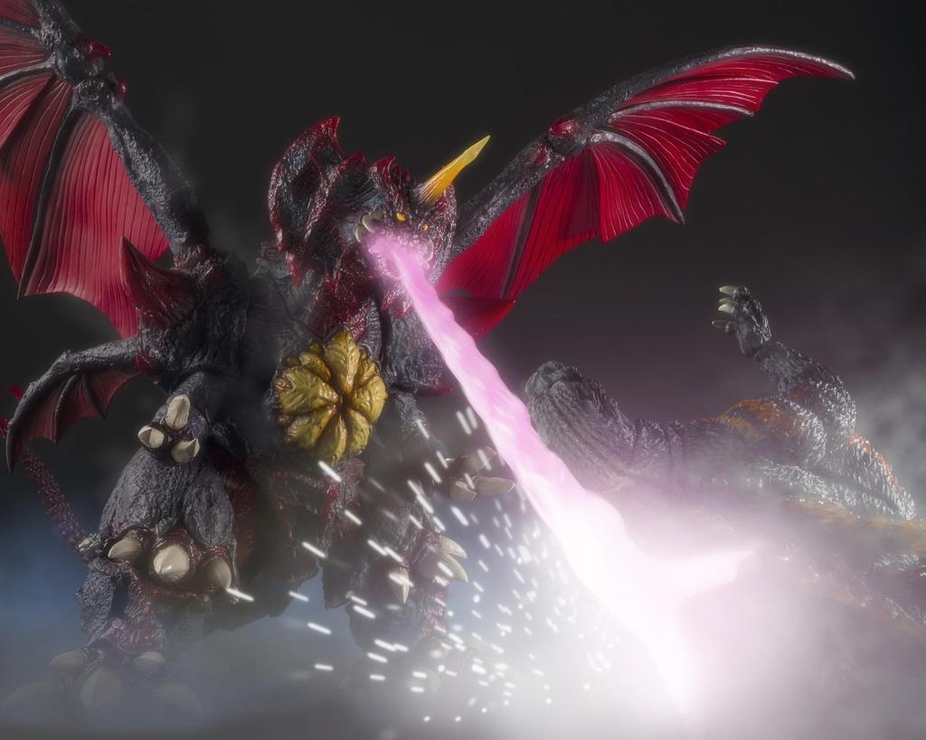 Destroyah Tokyo Waterfront City Decisive Battle Painted Action Figure S.H.MonsterArts (Complete) Ver.