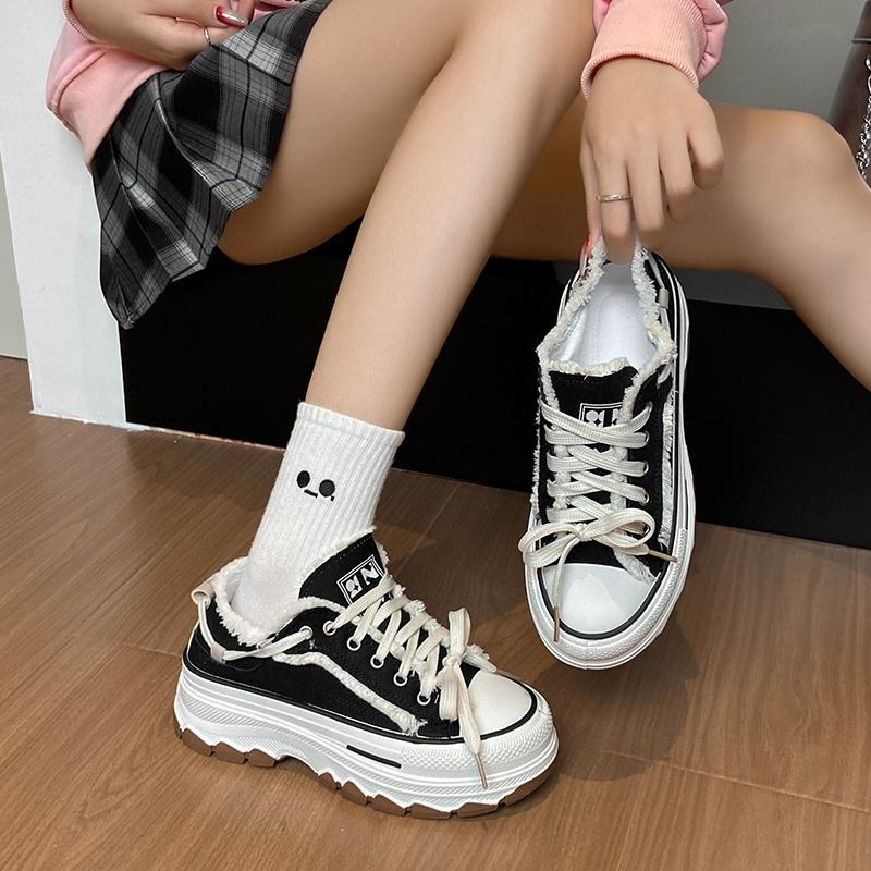 Fashion New Style Thick Soled Retro Small White Shoes Women's Korean Trend Versatile Casual Shoes Outdoor Street Party Sports Shoes
