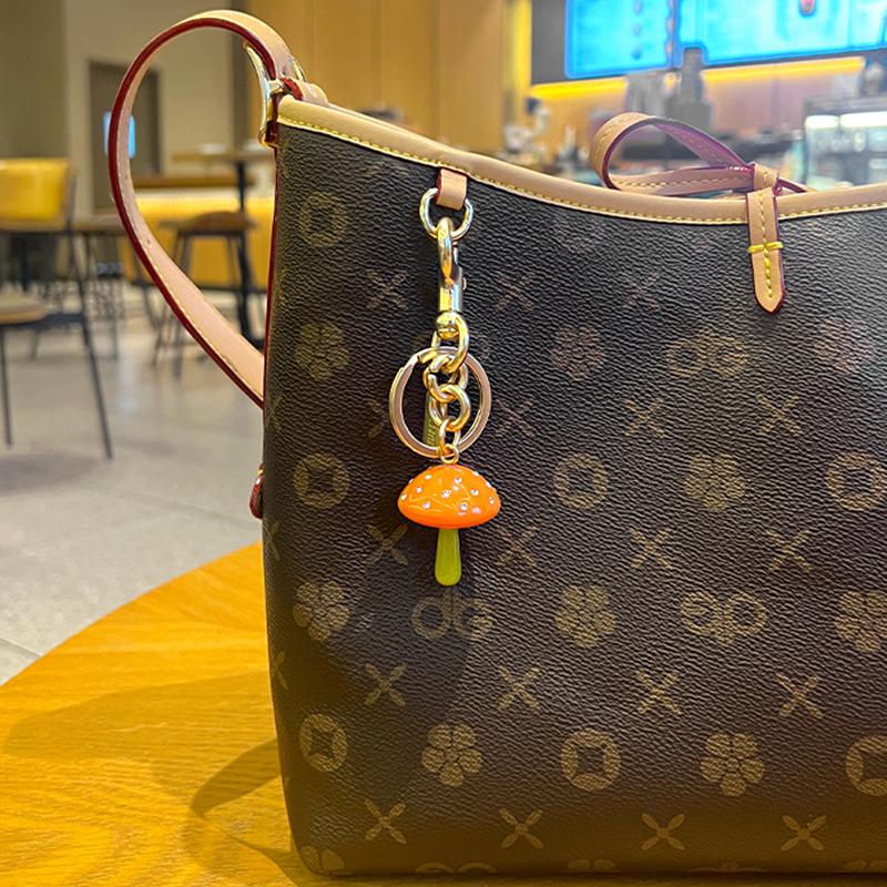 1PC Mushroom Gift Pendant Design Fashion Keychain Marker DIY Creativity Metal Party Cute