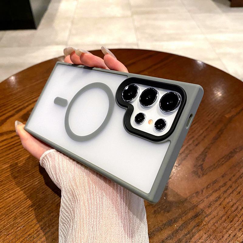 Suitable for Samsung S25ultra Mobile Phone Case Phantom Matte Skin Feel Magnetic Absorption S24 23 Anti Fall Case High End Anti Fingerprint