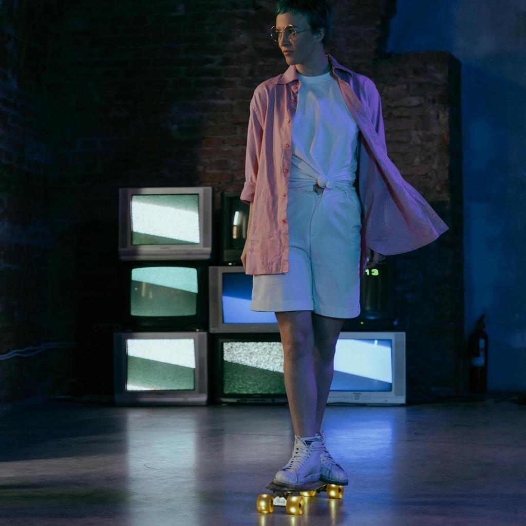 PATIKIL Roller Skate Wheel Set 8pcs 58 Mm 82A Light Up Skateboard Cruiser Wheel Set with Bearing Track Tool Kit for Outdoor Double Row Skating Red