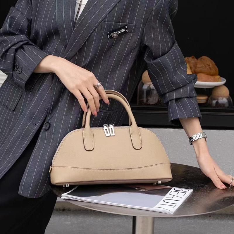 Women's Genuine Leather Shoulder Bag Crossbody Bag Large Capacity Handbag Versatile Fashion Purse for Commute Travel 2-in-1 Tote