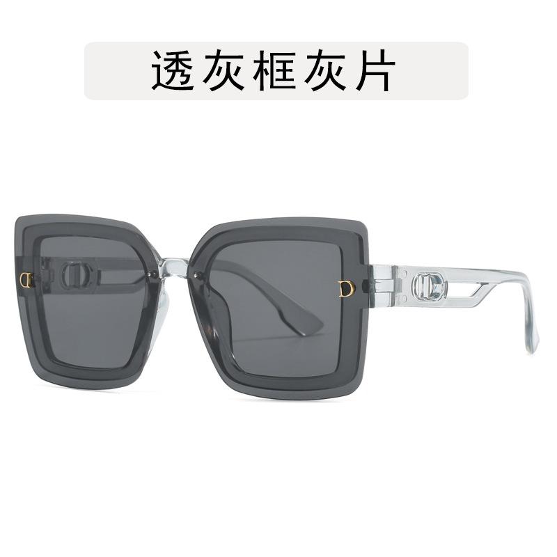 Fashion Style Sunglasses Women Square Shape UV Protection Women Glasses Vintage Retro Female Sunglass