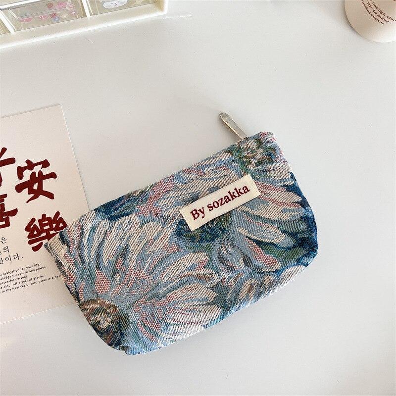 French Embossed Flower Cosmetic Bags Large Capacity Traveling Portable Storage Bags Girl's Casual Makeup Case Phone Hand Bags