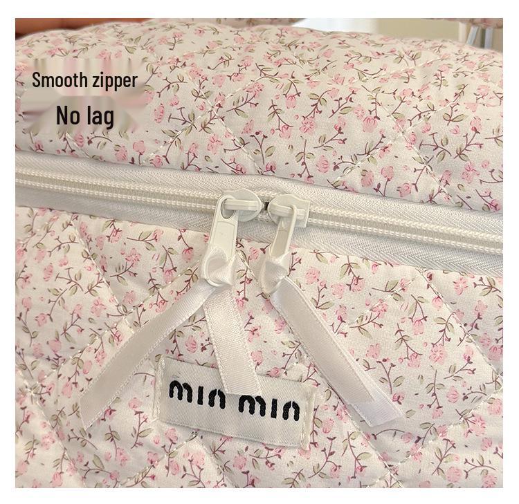 2024 Floral Cotton Quilted Large Capacity Cosmetic Handheld Storage Bag