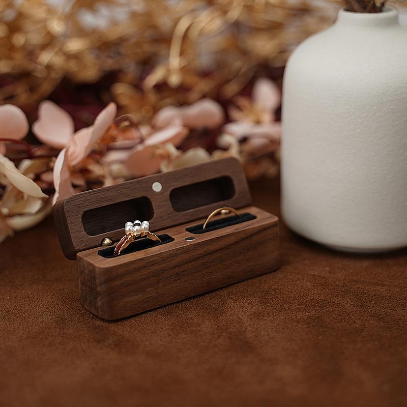 1 шт. держатель для сережек и колец для свадебного предложения, мягкая подкладка, двойной слот, ореховое дерево, романтическая коробка для колец, подарочный дисплей, упаковка, чехол