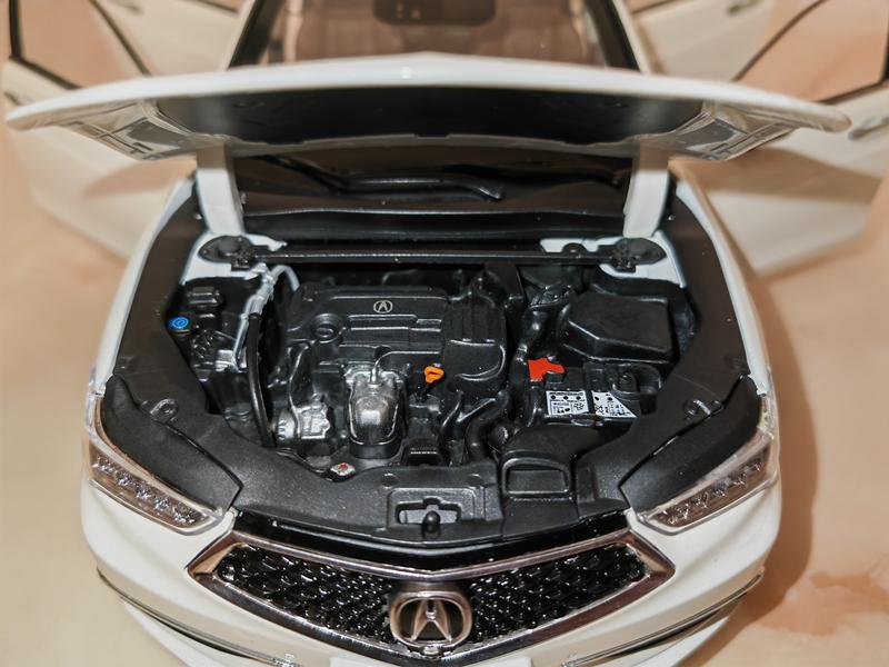 1:18 Модель седана TLX-L Литой металлический сплав Модель-симуляция автомобиля Коллекция Игрушка Подарок Дисплей