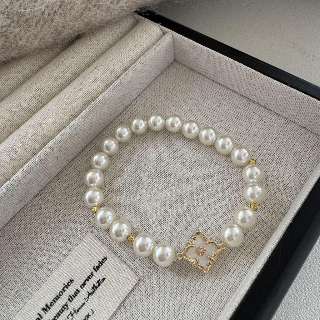 Браслет Yuanyou из перламутровых жемчужин в форме четырехлистного клевера на эластичной нити