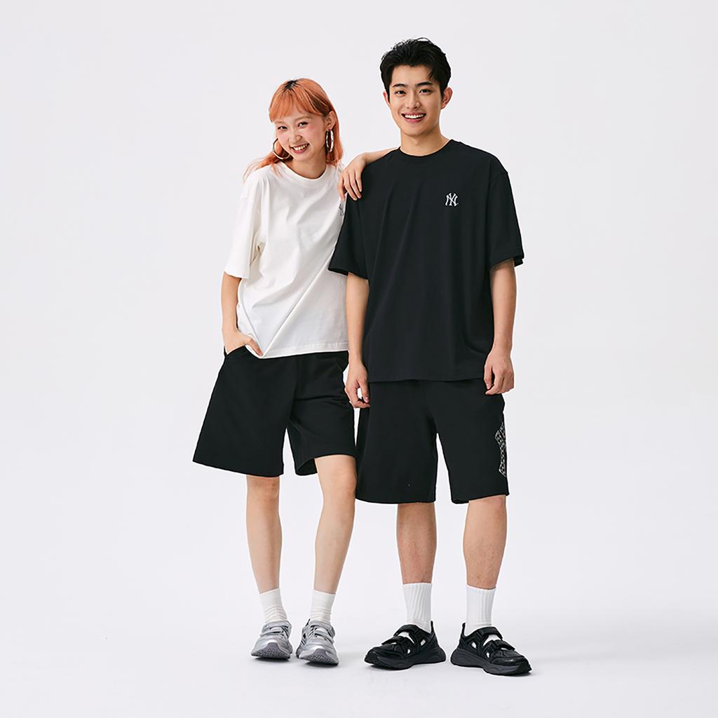 Новая футболка MLB New York Yankees Базовая коллекция SS25 Унисекс Черная 3ATSB5053-50BKS