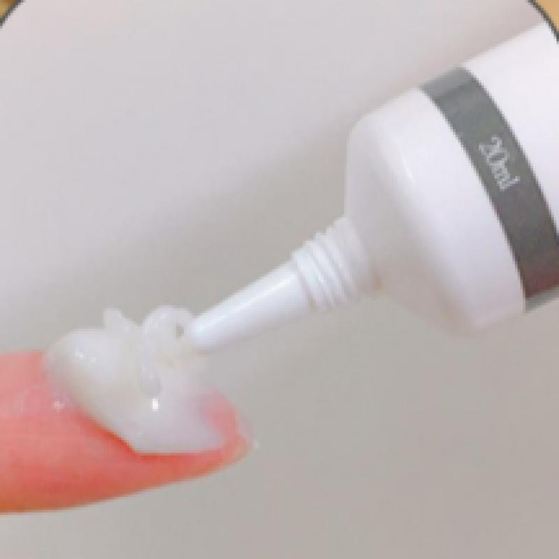 Этикетка Young Shocking Крем для кожи вокруг глаз 4 шт. + Ампула Shocking Goosebumps 2 шт.