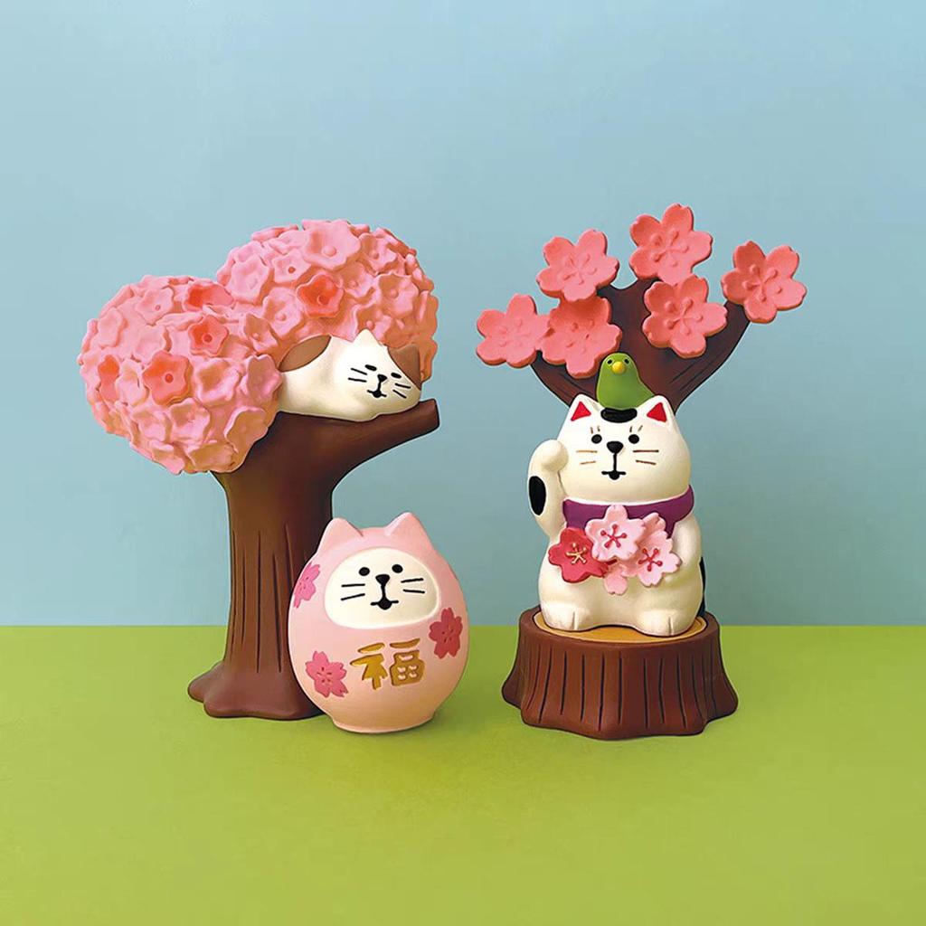 ZAKKA Cherry Blossom Miniature Japanese Cat Ornaments - Cute Heart-Shaped Desktop Decor Gifts.