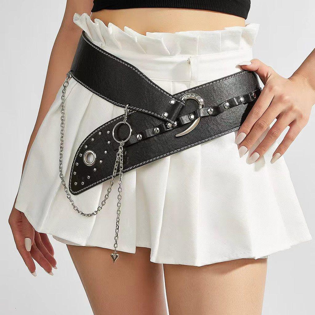 Black Vintage Inspired Waist Belt With Tassel Details For Party Outfits