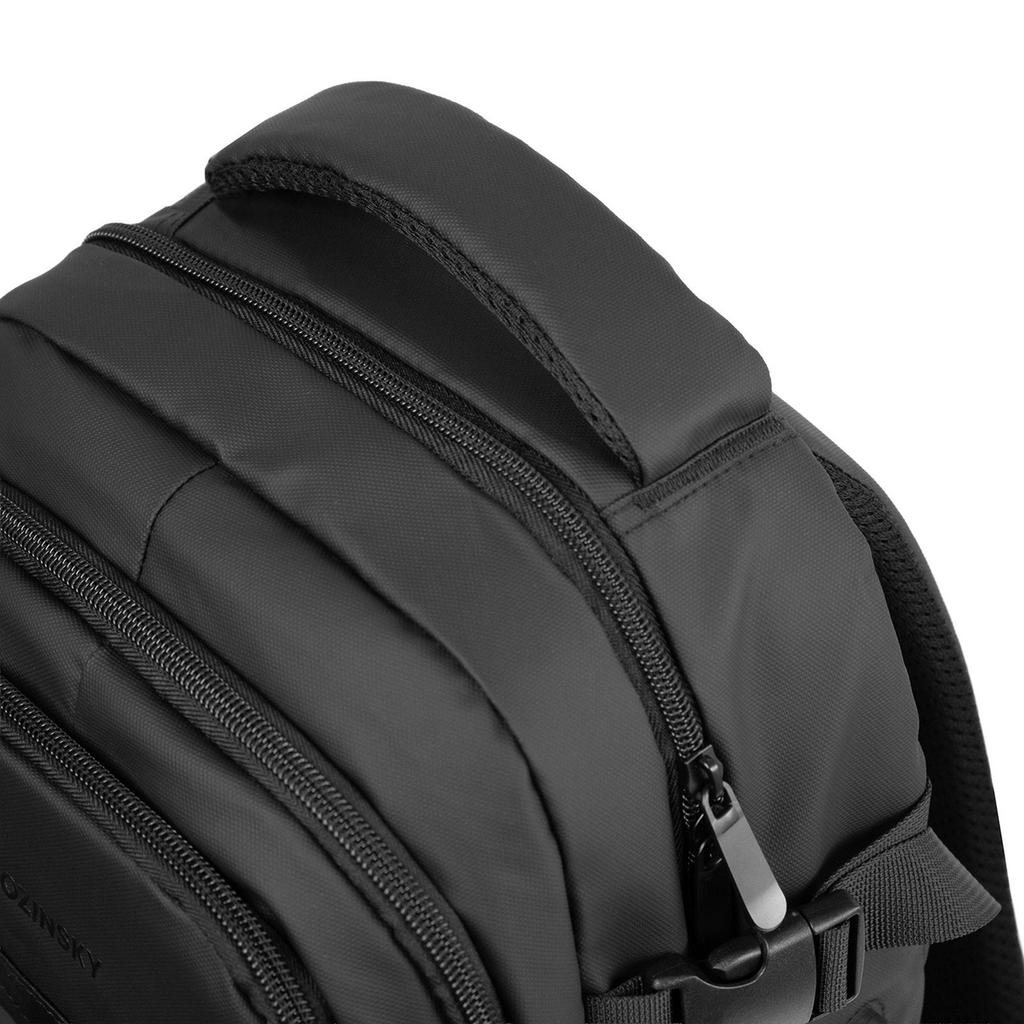 Travel backpack for airplane with laptop pocket 20l 40x20x25 cm - black