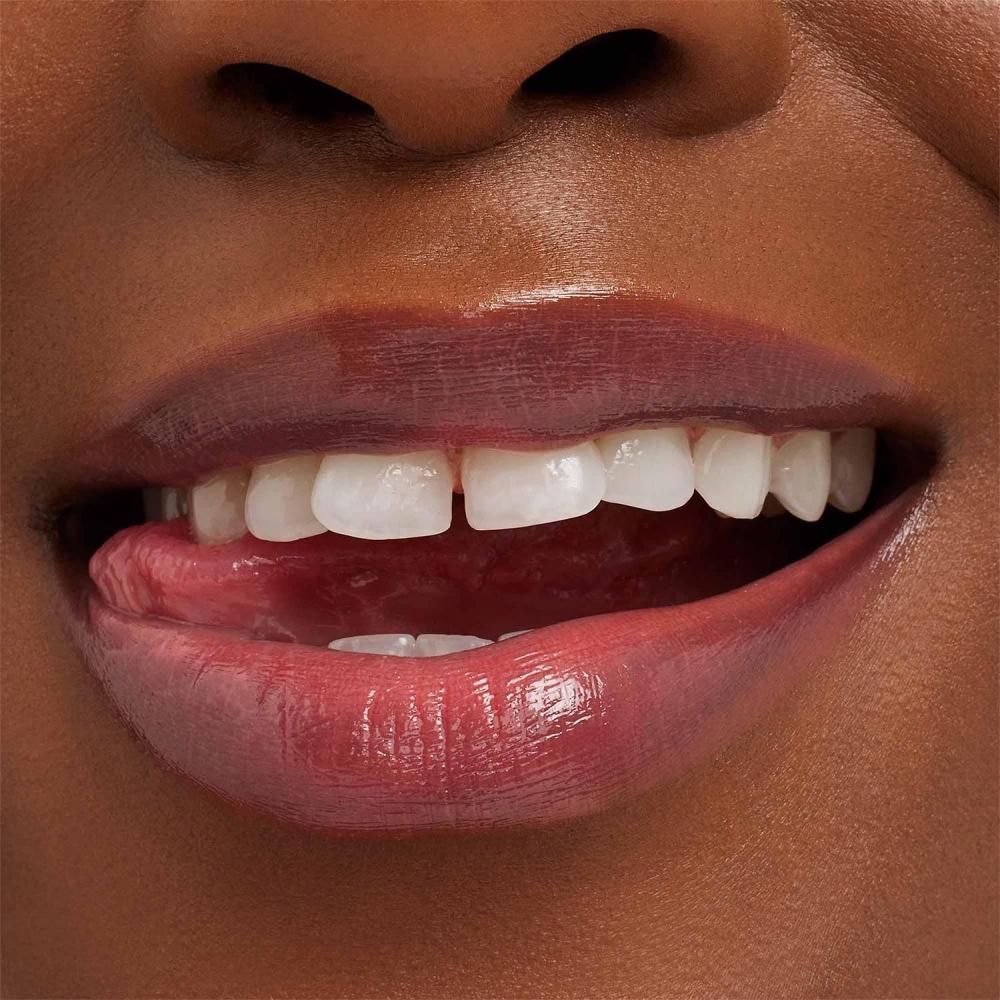 Mac Фотогеничный   Glow Play Tendertalk Бальзам для губ