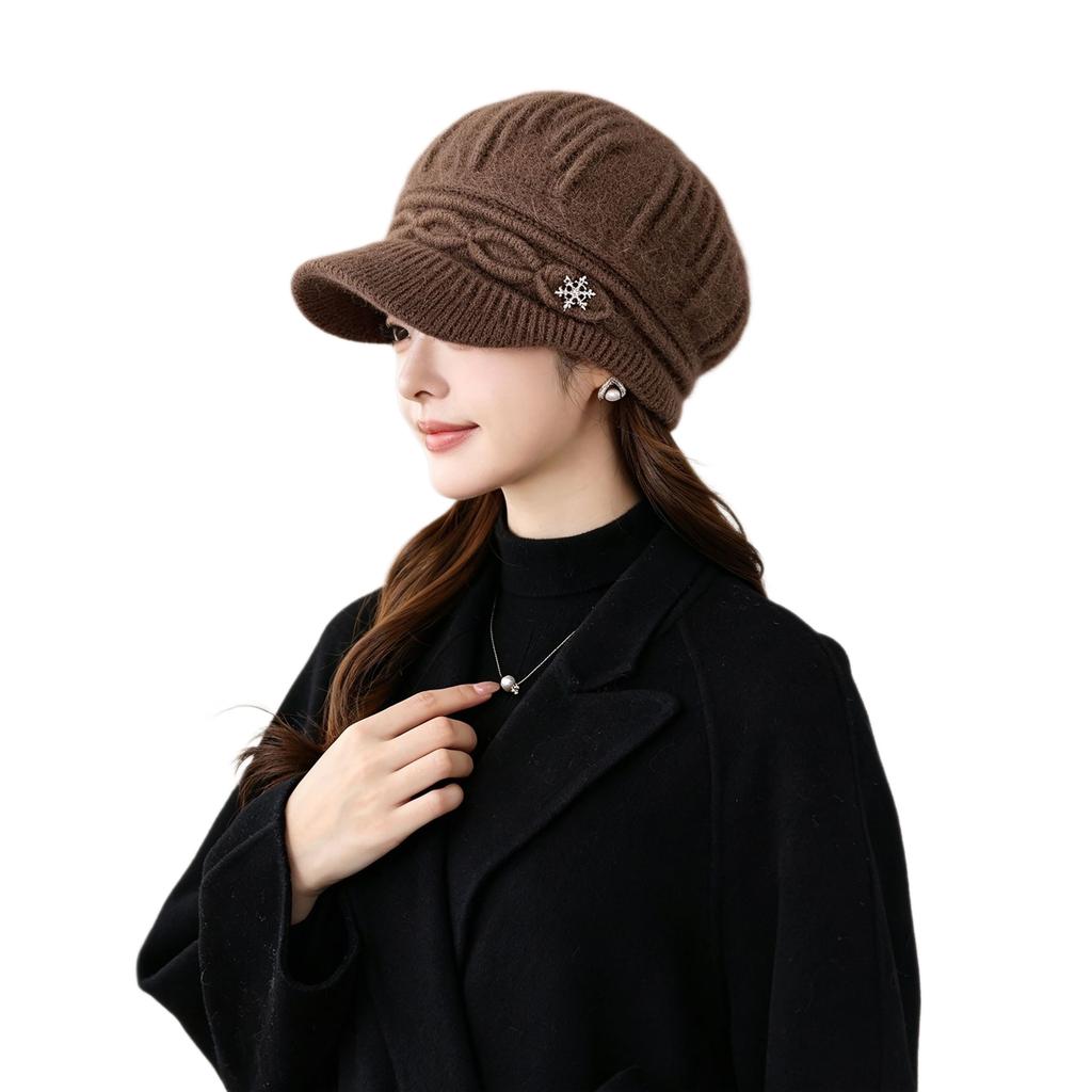 Knitted beret women's autumn and winter warm wool hat fashionable versatile face small cold hat mother hat temperament