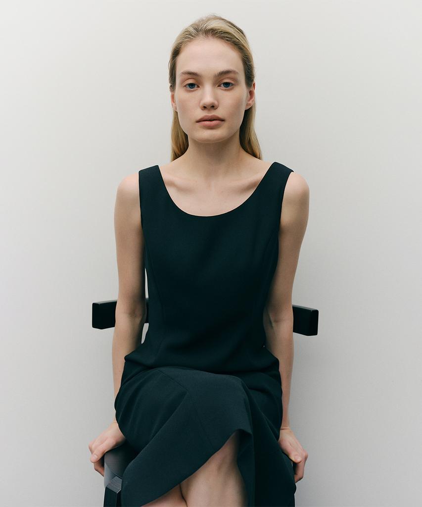 Ia Layered Knit Cape Dress (Black)