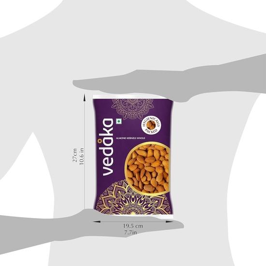 Vedaka 100% натуральный калифорнийский миндаль - 1 кг | Высокое содержание клетчатки | Гигиенически упакован (упаковка может отличаться)