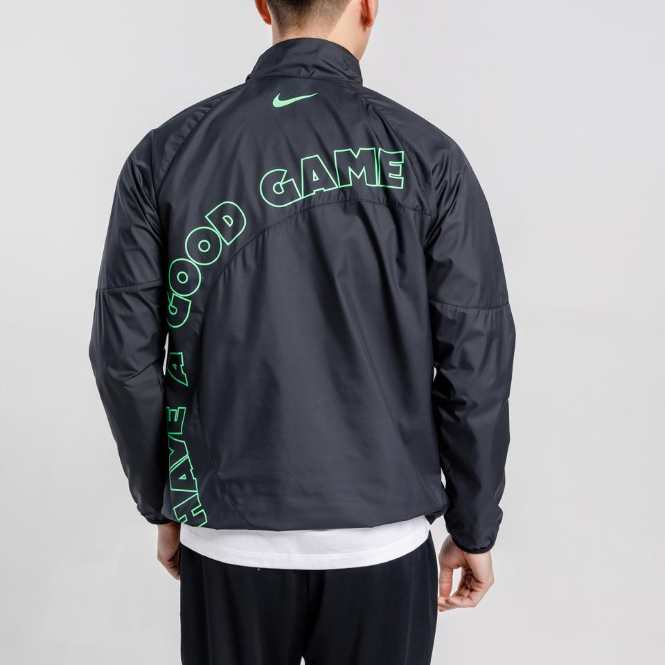 Nike Куртки Мужские Черные Стойка Умеренный DO6938-010