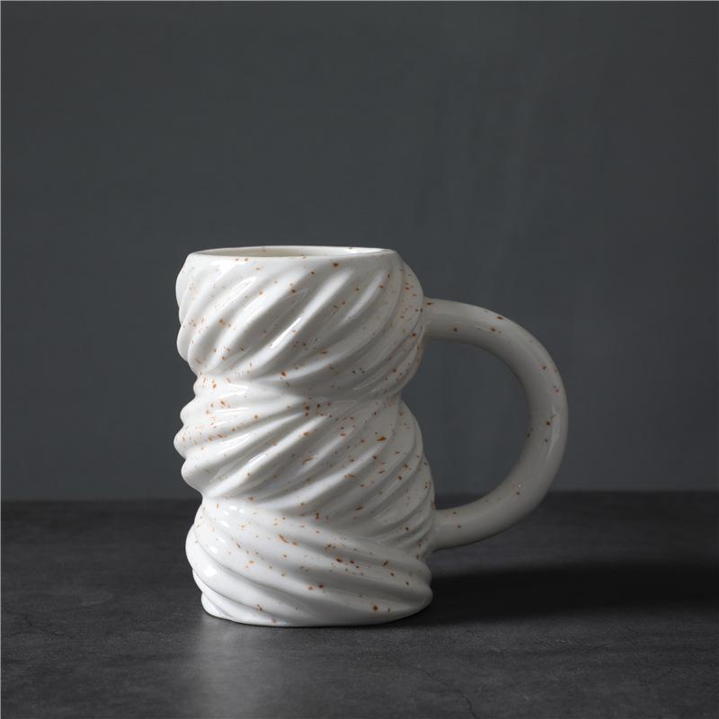 Высокоценная кружка из керамики с креативной личностью, трендовая, модная, большой вместимости, нишевого дизайна, для воды