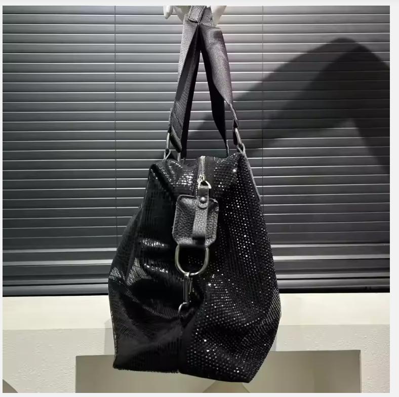 Модная женская бриллиантовая бижутерия, милая сумочка в виде плюшевого мишки, большая вместимость, персонализированная, элегантная, блестящая сумка через плечо