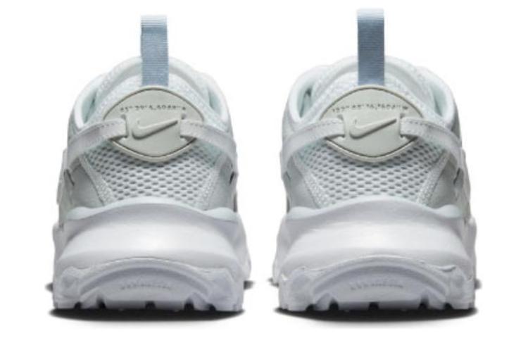 Nike TC 7900 Premium 2 Пыль Фотонов Пыль Фотонов Туманно-Серый Белый Женская FB8941-043