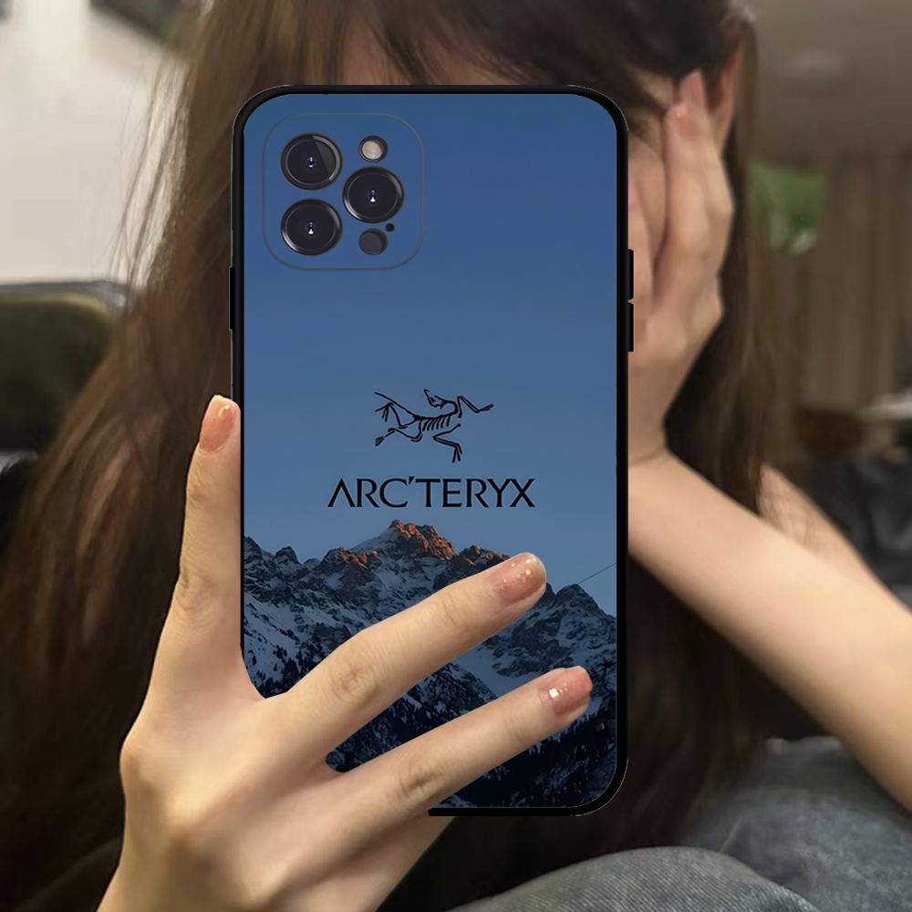 Классический наружный чехол-бампер с логотипом A-Arc T-Teryx с мягкой задней стороной для IPhone 17 16 Pro Max 15 12 11 16e 13 Mini 14 15 Plus
