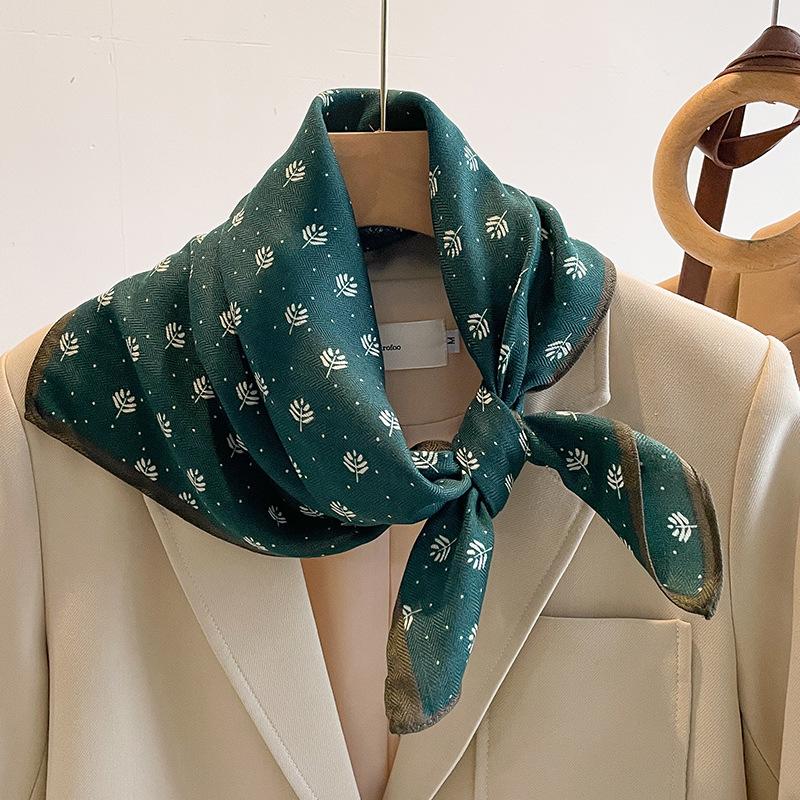 Chessboard plaid 71CM cotton and linen silk scarf small square scarf women's spring and autumn summer thin scarf scarf linen headscarf belt