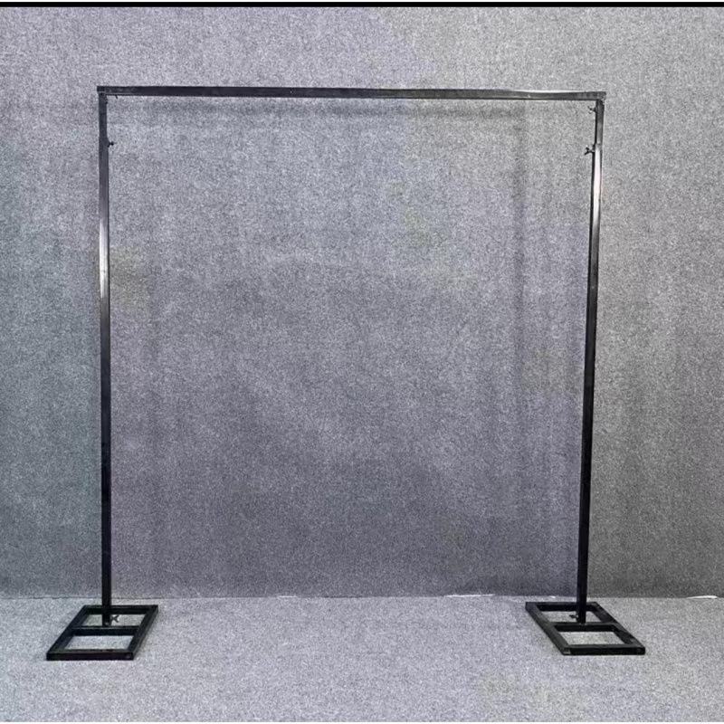 Golden Telescopic Wedding Arch Frame and Decor