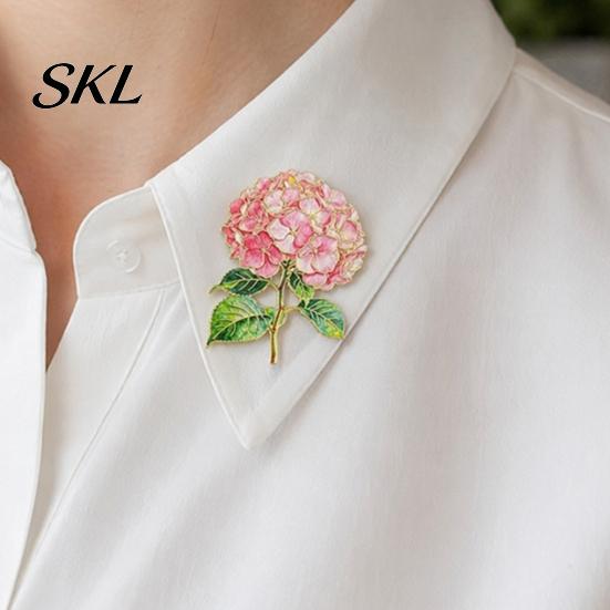 Hydrangea Flower Brooch Pin, Enamel Shape Lapel Polished Edges Backpack Oil Drip Decorative Badge for Coat Collars Scarves Canvas Bags Alloy