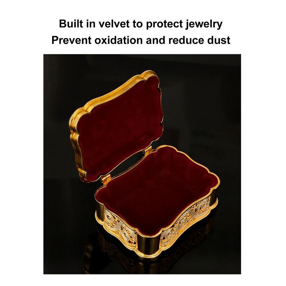 Alloy Metal Jewelry Box Vintage Ring Box Holder Decorative Boxes Keepsake Box For Ring