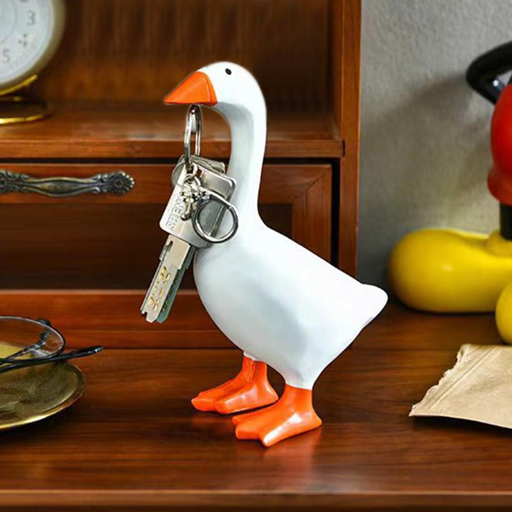 1pc Magnetic Goose Key Chain Home Decoration Sculpture OOffice Desk Decoration Resin Goose Duck Sculpture Tool Rack Home