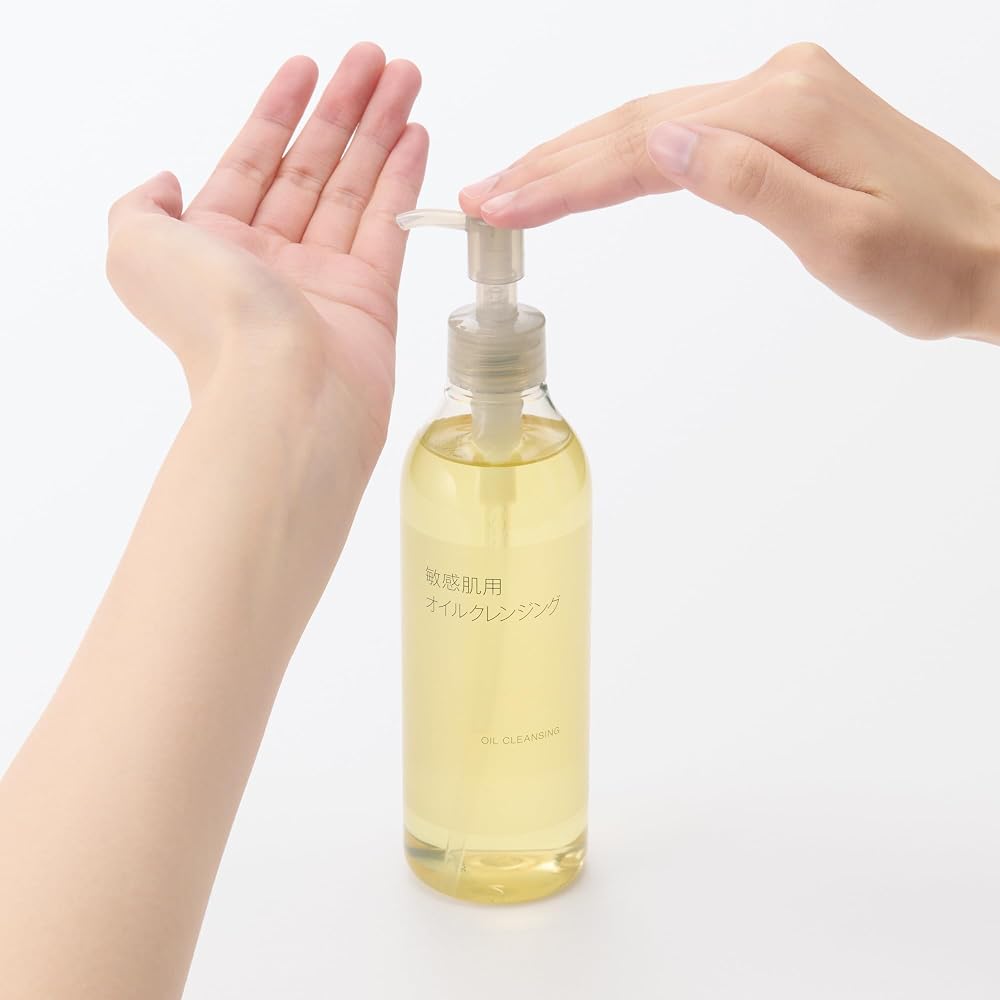 MUJI Sensitive Skin Oil Cleansing Oil - 300mL 84464843
