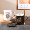 Легкая роскошь Матовая черно-белая кружка Керамический сувенир с крышкой ложкой Парная чашка для воды Бытовая керамическая чашка Подарочная коробка