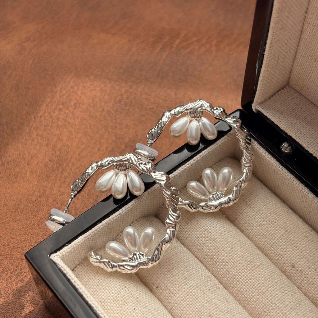 Новые изысканные серьги, маленький ароматный стиль, легкая роскошь, элегантные, нежные аксессуары, серьги, фигурные, милые, высокого качества