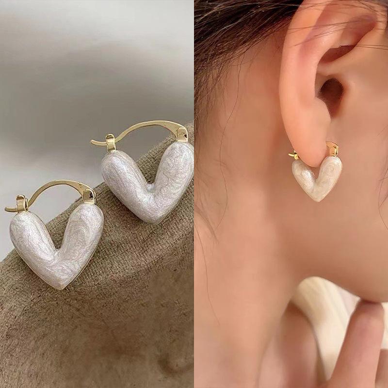 Silver needle pearl zircon earrings women's Korean ins mini stud earrings niche fashion temperament Mori earrings
