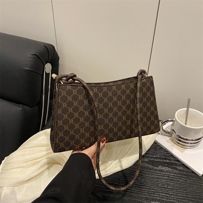 Niche Design Retro Large-capacity Bag Women's 2025 New Fashion High-end Texture Versatile Shoulder Messenger Bag